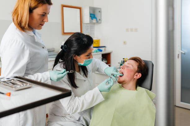 Best Emergency Dental Care for Broken or Chipped Teeth in Rolling Meadows, IL